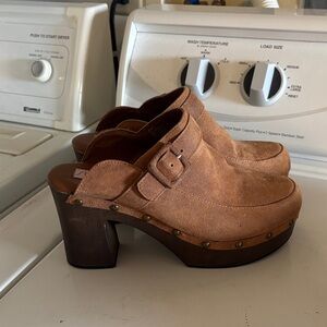 Sugar Tan Suede Mules with Wooden Heel